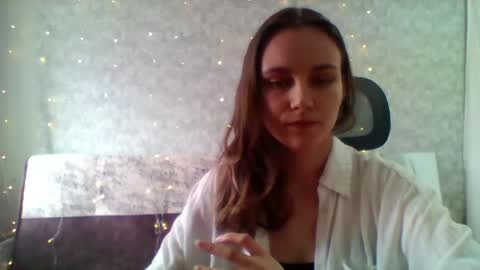 dolcezza_ online show from April 30, 11:15 am