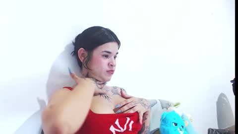 doll_and_thebrown online show from January 8, 6:52 am