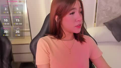 Snapshot of doll_eyeess_ chatting on October 7, 2:40 am D online show from October 7, 2:40 am