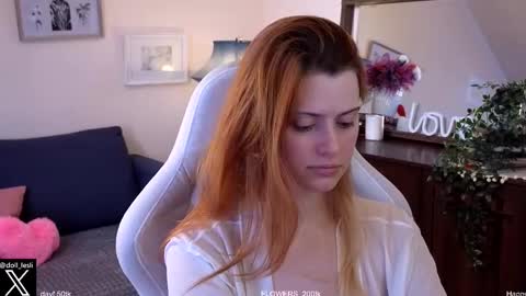 Your doll Lesli online show from March 8, 9:17 am