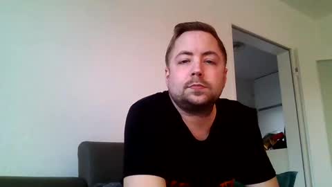 dombio_12 online show from February 16, 3:48 pm