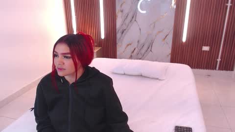 Snapshot of domenica_west chatting on October 18, 3:05 pm domenica online show from October 18, 3:05 pm