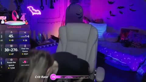 Bigbearnbunnyboy online show from April 4, 11:56 pm