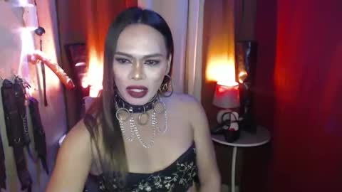 diana online show from February 24, 1:47 pm