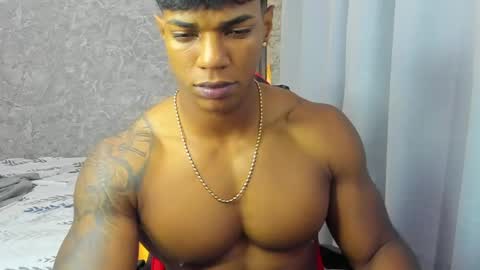 dominic_sg online show from June 4, 4:40 am