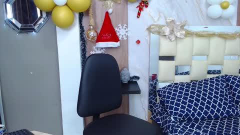 dominic_smith_ online show from November 22, 1:48 am