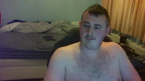 dominicb03 online show from September 16, 8:56 pm