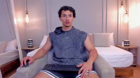 Dominick Star online show from January 7, 4:50 am