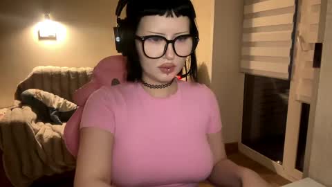Cati online show from May 5, 2:23 pm