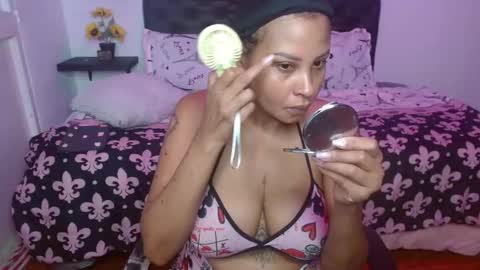  D O M I N K  online show from February 18, 8:52 pm