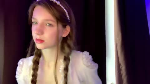 Kira online show from February 25, 2:31 pm