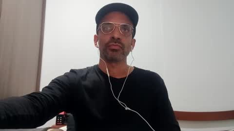 don__chi online show from February 22, 1:22 am