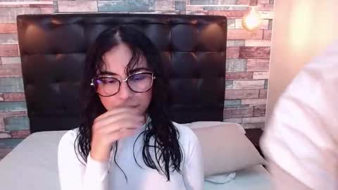 DONA Y CARL online show from January 17, 4:38 pm