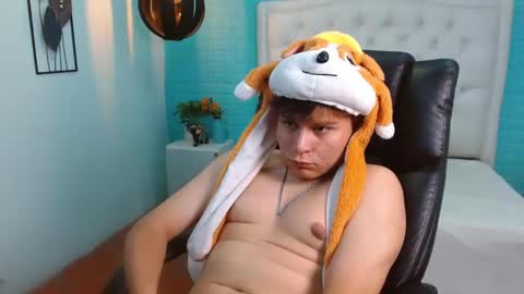 dondanys online show from October 1, 8:19 pm