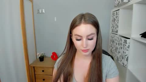 Snapshot of donnasensual chatting on September 23, 7:09 pm DonnaSensual online show from September 23, 7:09 pm