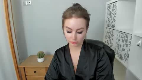 Snapshot of donnasensual chatting on October 4, 8:50 pm DonnaSensual online show from October 4, 8:50 pm