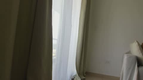 Donatella online show from December 26, 12:05 pm