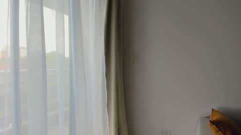 Donatella online show from March 12, 12:04 pm