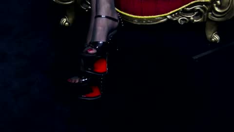 Dora Moore online show from January 29, 5:51 am