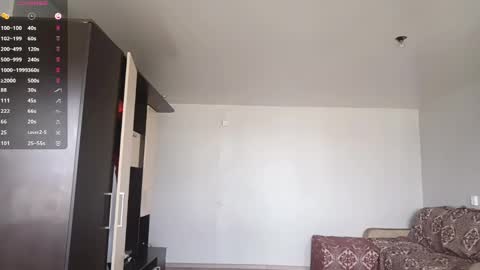 Jacqueline online show from March 19, 5:57 am