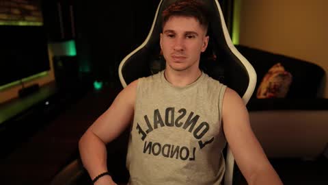 Dorian Reyes online show from March 7, 8:44 pm