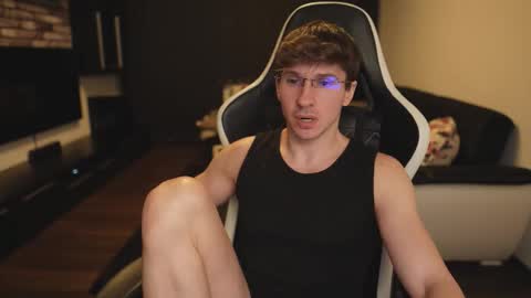 Dorian Reyes online show from March 9, 11:20 pm