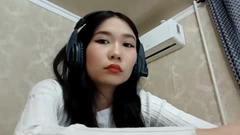 Snapshot of dorothygreene chatting on October 9, 10:21 am YuKi online show from October 9, 10:21 am