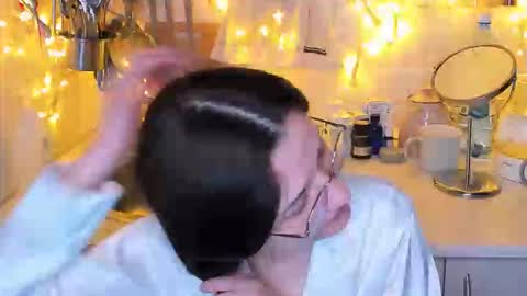 Your Dorotty online show from March 8, 2:15 am