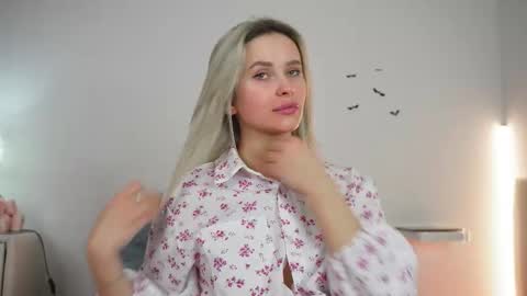 Amy online show from January 9, 9:53 pm