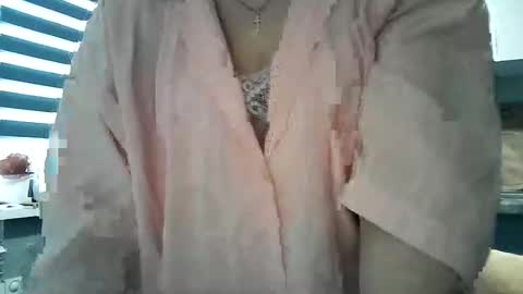 Dorrie Ann online show from November 4, 7:10 am