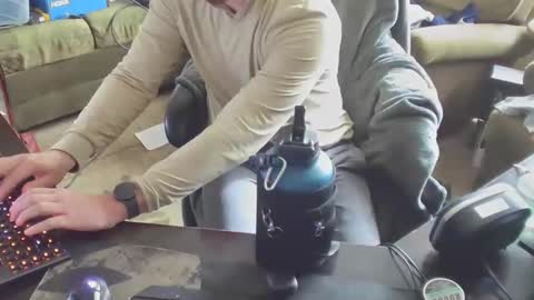 Snapshot of dotyoureyezez chatting on March 6, 2:40 pm DotYourEyezez  online show from March 6, 2:40 pm