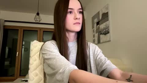 Alice and Mark online show from March 7, 1:16 am