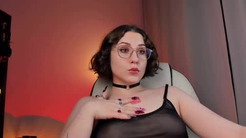 Snapshot of doublee_trouble chatting on February 24, 9:20 pm Eva ana Liza online show from February 24, 9:20 pm