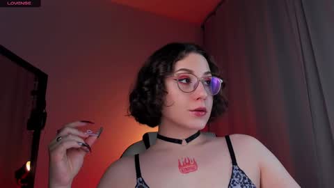 Snapshot of doublee_trouble chatting on March 7, 9:38 pm Eva ana Liza online show from March 7, 9:38 pm