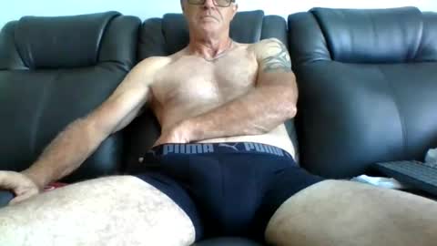 doum1122 online show from July 7, 8:02 pm
