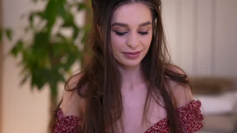    .         . online show from December 17, 8:10 am