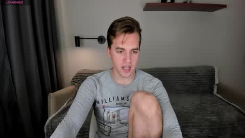 Mervin  online show from October 17, 10:03 pm