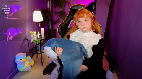 Draculaura online show from May 5, 8:47 pm