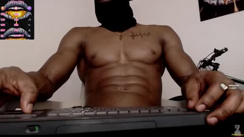 Snapshot of drake_brown_23 chatting on February 24, 6:49 am Drake 23 online show from February 24, 6:49 am