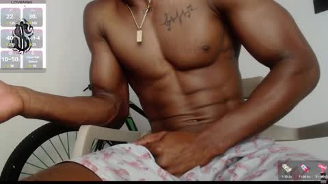 Snapshot of drake_brown_23 chatting on March 12, 2:45 pm Drake 23 online show from March 12, 2:45 pm