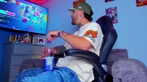 Snapshot of drako_lamar chatting on October 1, 1:59 am Drako online show from October 1, 1:59 am
