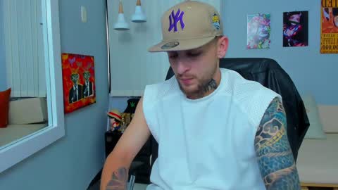 Snapshot of drako_lamar chatting on March 1, 4:11 pm Drako online show from March 1, 4:11 pm