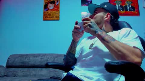 Snapshot of drako_lamar chatting on October 14, 2:14 am Drako online show from October 14, 2:14 am