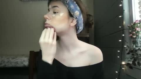 ur dream girl online show from February 26, 5:31 pm