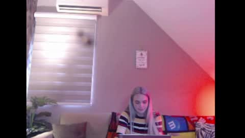 A girl online show from March 26, 8:30 am