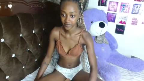 Dreameyes online show from April 5, 6:21 am