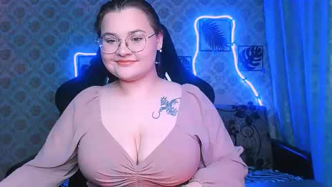 dreamforyoue2 online show from March 5, 8:07 pm