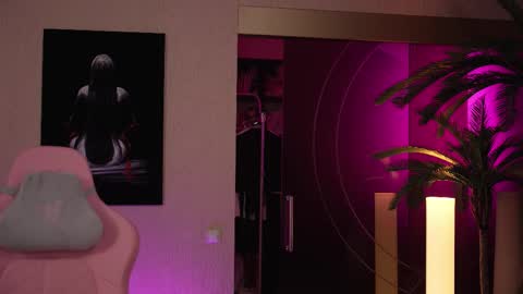 Sarah online show from March 23, 10:48 pm