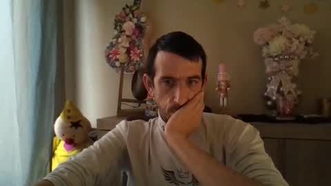 dreamguy38 online show from November 12, 9:33 am