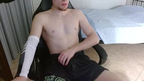 Snapshot of dreammicok chatting on September 19, 2:16 am DreamBoy online show from September 19, 2:16 am